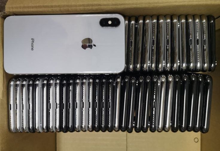 Buy iPhone Pallet (Box of 100) Buy iPhone Pallet (Box of 100)